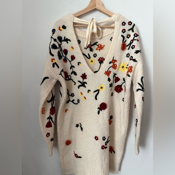 Anthropologie Floral Appliqued Sweater
Tunic Dress Alpaca Blend size S - Picture 9 of 16